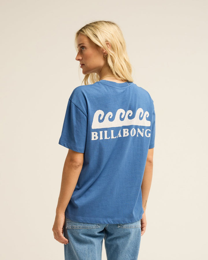 Billabong Surfing in Town Camiseta Manga Corta Mujer