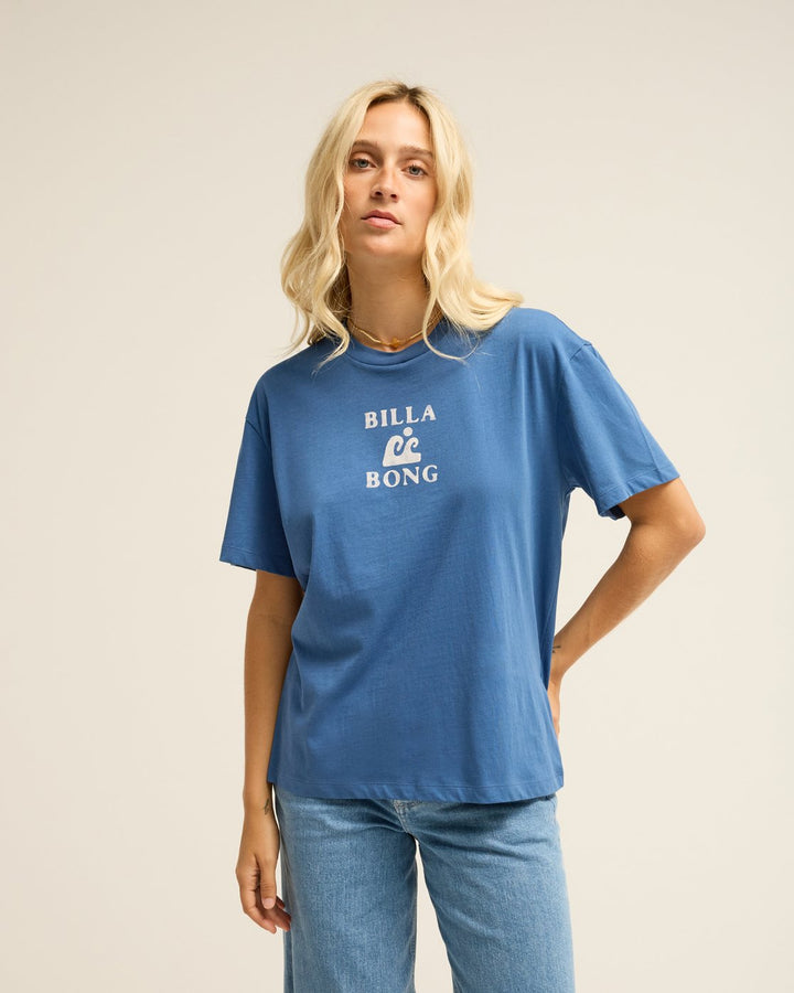 Billabong Surfing in Town Camiseta Manga Corta Mujer