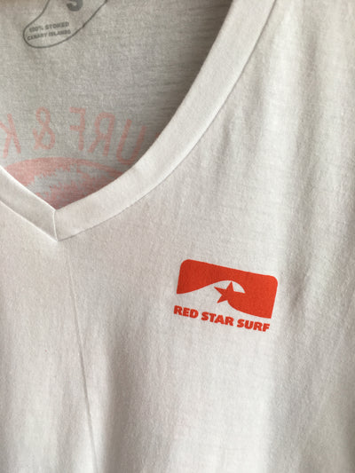 Red Star Surf - Camiseta Unisex - Cuello V Downie