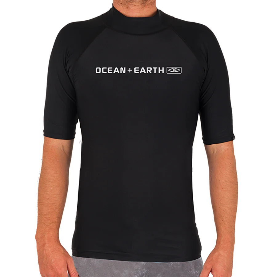 Ocean &amp; Earth Mens Script S/S Licra Hombre