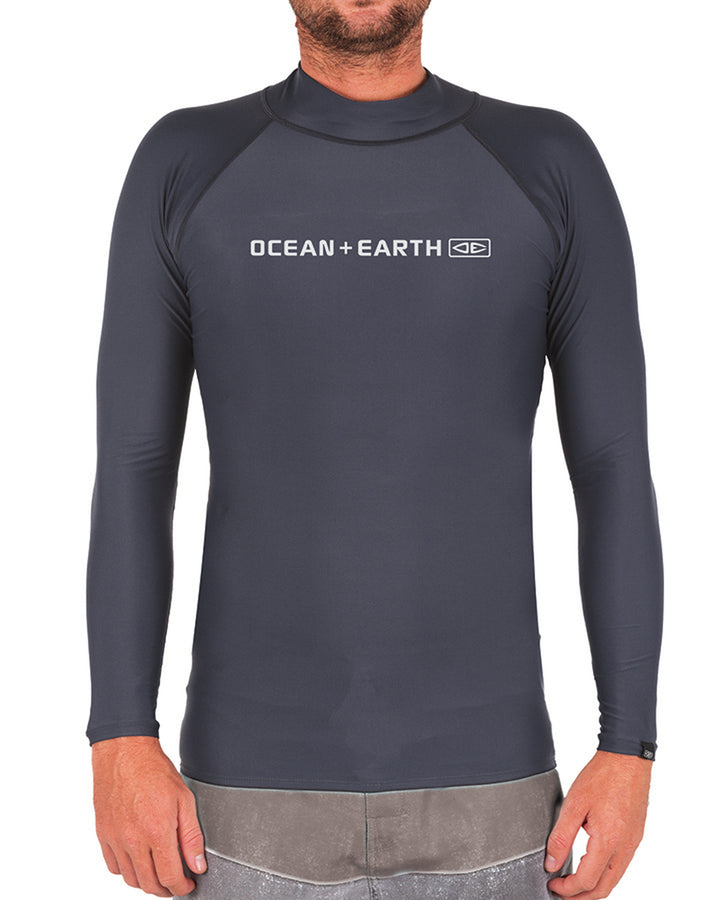 Ocean &amp; Earth Mens Script L/S Licra Hombre