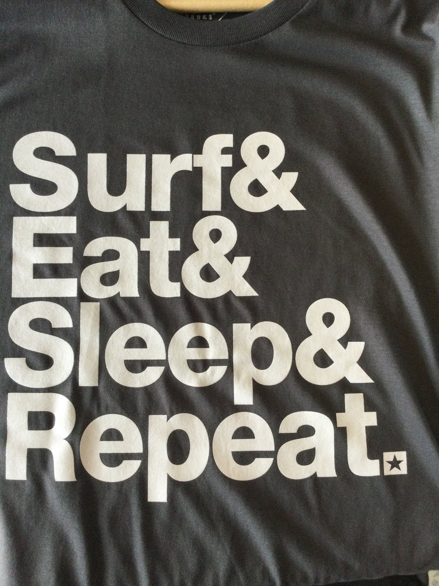 Red Star Surf - Camiseta Unisex - Surf Eat Sleep & Repeat 2.0